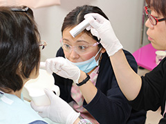 口腔内ケアで肺炎予防